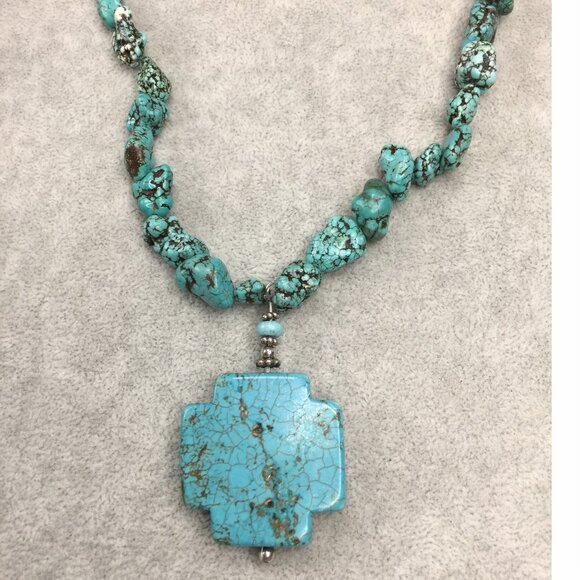 Natural Chunky Statement Turquoise with Howlite Cross Pendant Necklace - Picture 1 of 6